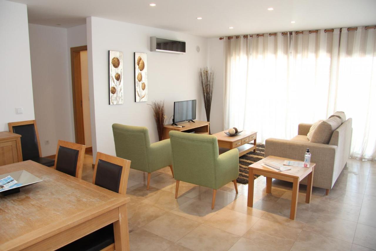 Baia Residence 2 - Holiday Apartments - By Sch 상 마르티뇨 두 포르투 외부 사진