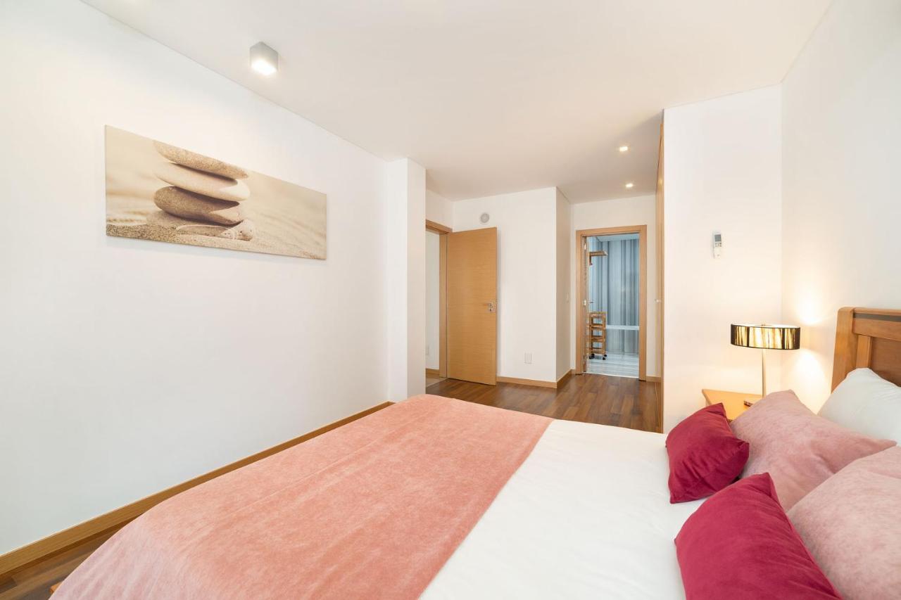 Baia Residence 2 - Holiday Apartments - By Sch 상 마르티뇨 두 포르투 외부 사진