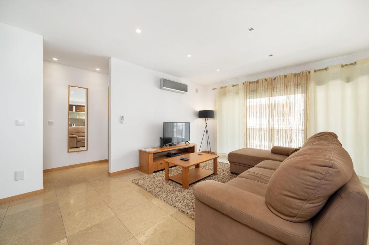 Baia Residence 2 - Holiday Apartments - By Sch 상 마르티뇨 두 포르투 외부 사진