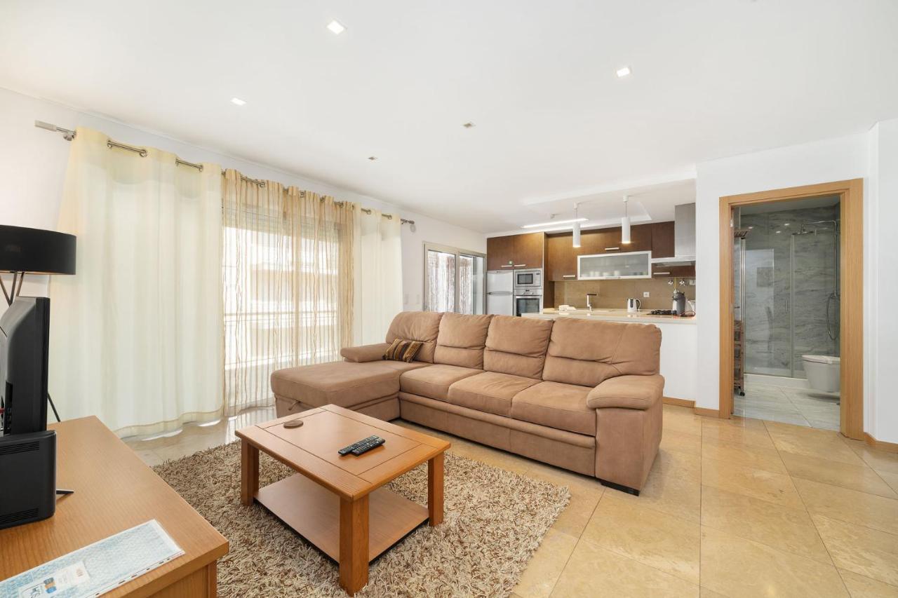 Baia Residence 2 - Holiday Apartments - By Sch 상 마르티뇨 두 포르투 외부 사진
