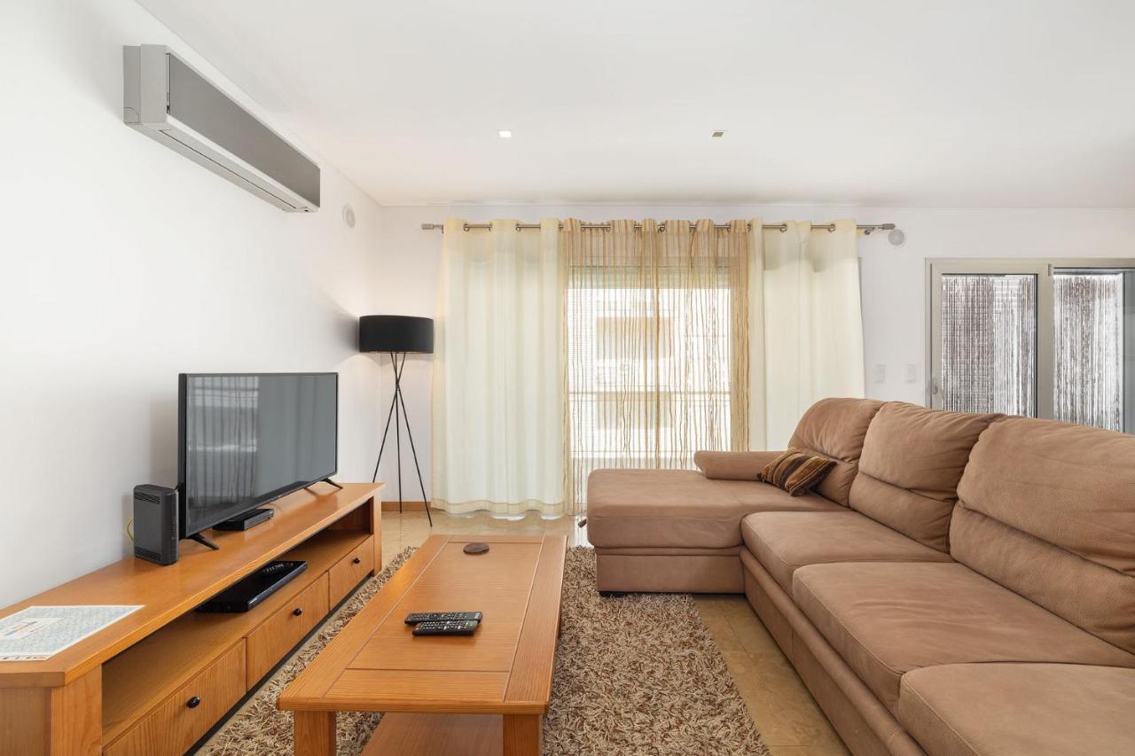 Baia Residence 2 - Holiday Apartments - By Sch 상 마르티뇨 두 포르투 외부 사진