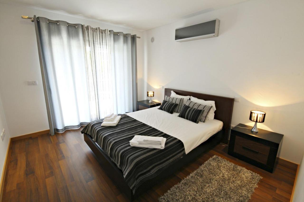 Baia Residence 2 - Holiday Apartments - By Sch 상 마르티뇨 두 포르투 외부 사진