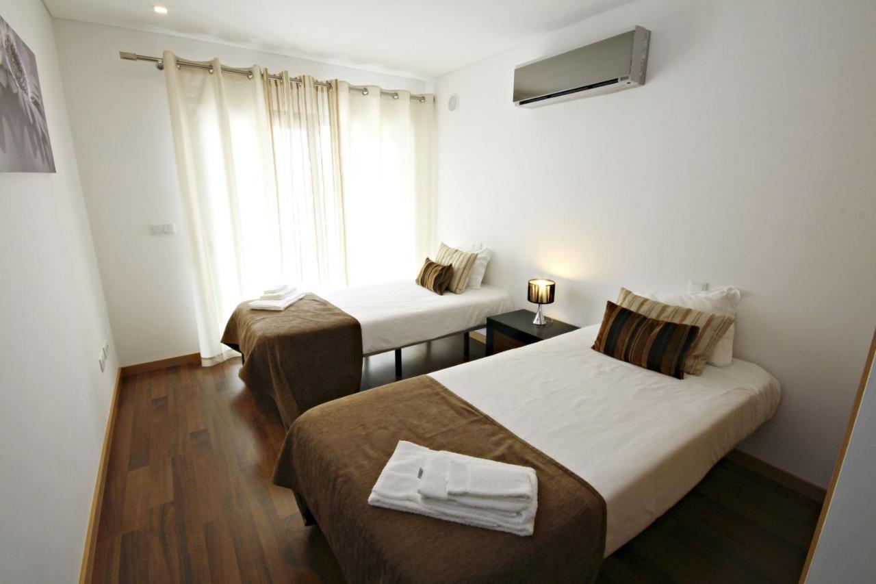 Baia Residence 2 - Holiday Apartments - By Sch 상 마르티뇨 두 포르투 외부 사진