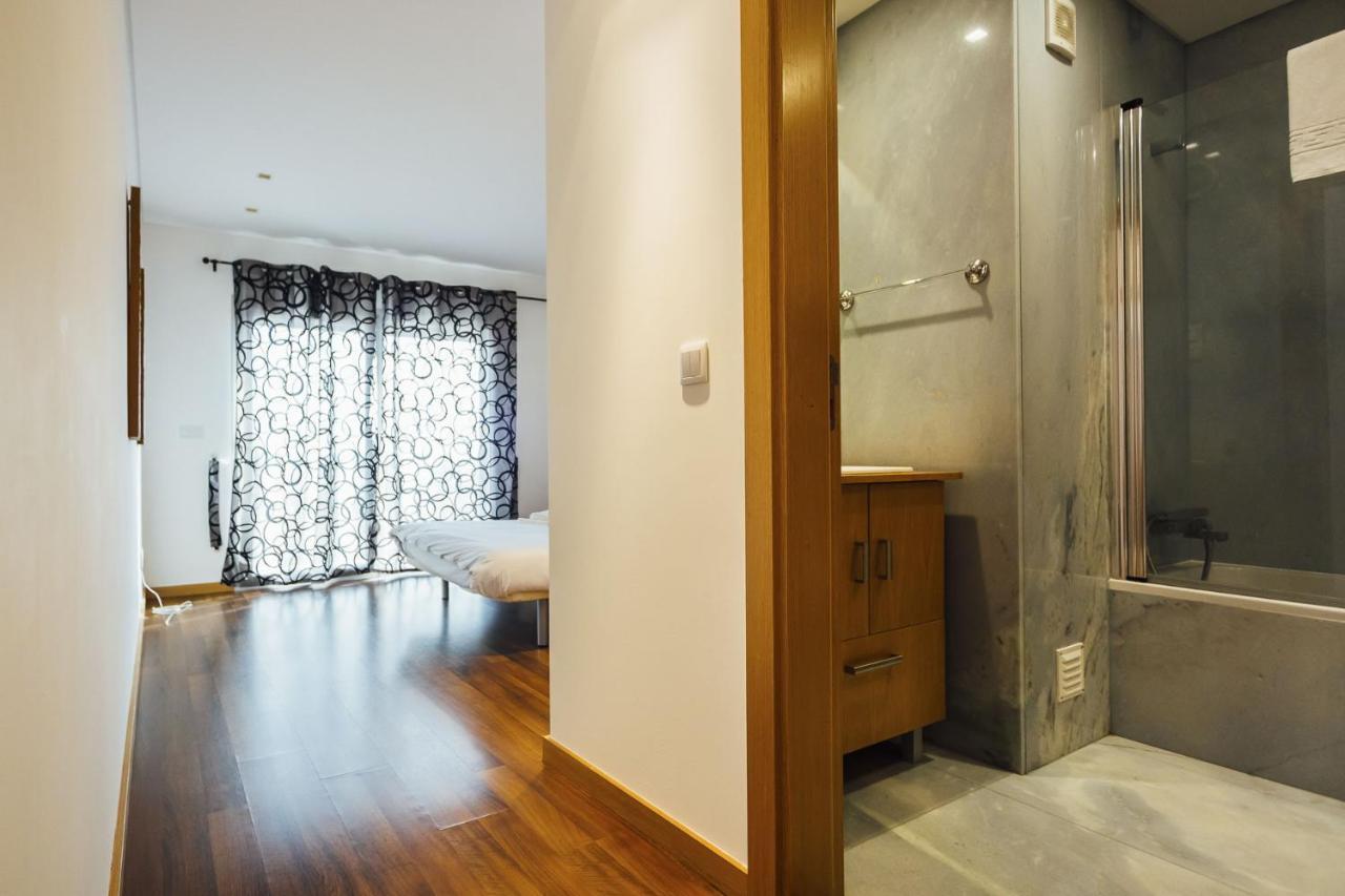 Baia Residence 2 - Holiday Apartments - By Sch 상 마르티뇨 두 포르투 외부 사진