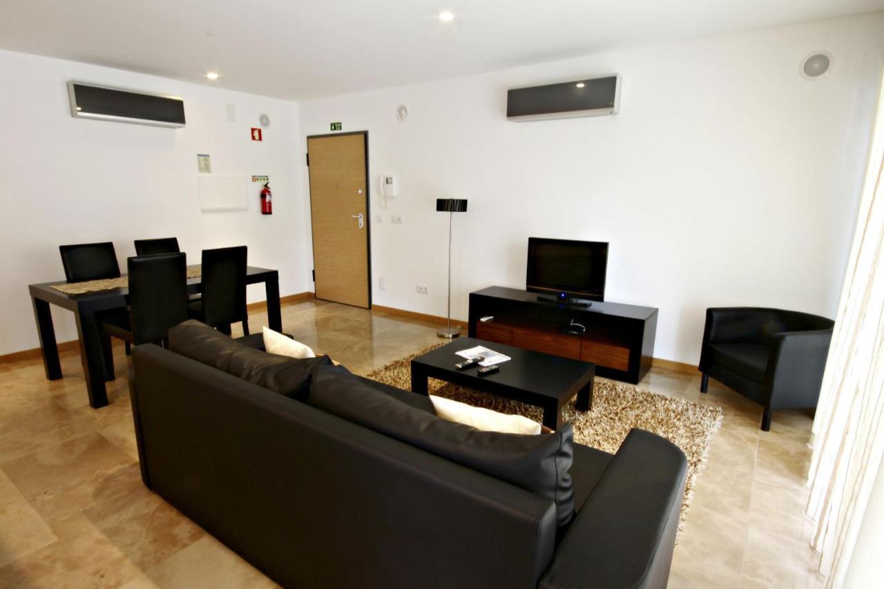 Baia Residence 2 - Holiday Apartments - By Sch 상 마르티뇨 두 포르투 외부 사진